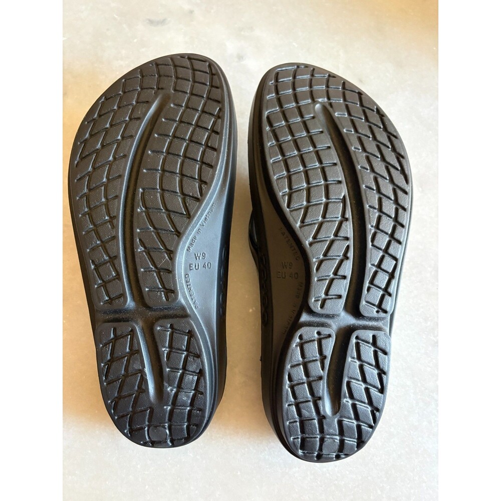 Oofos Womens OOlala Recovery Sandal Size 40 9 Black Shiny Thong Flip Flop Slides - Picture 7 of 8